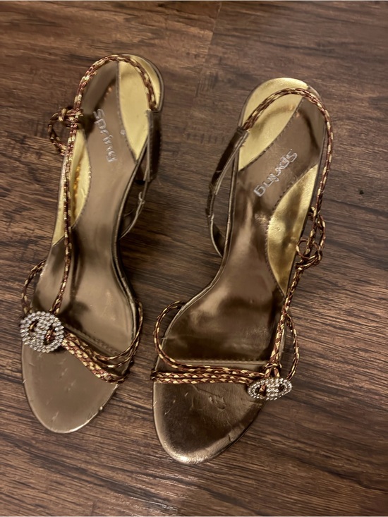 Shoes - Vintage wild rose heels